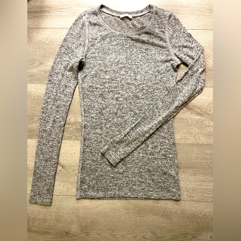 TNA T-shirt Sweater